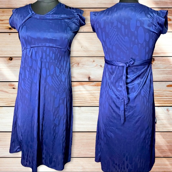 One piece dress - Picture 2 of 6